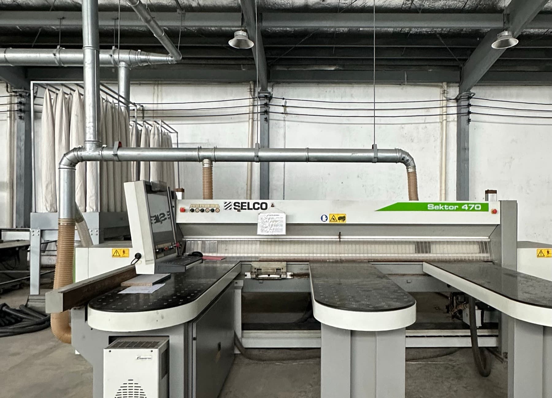 Squarefit facility photo 5