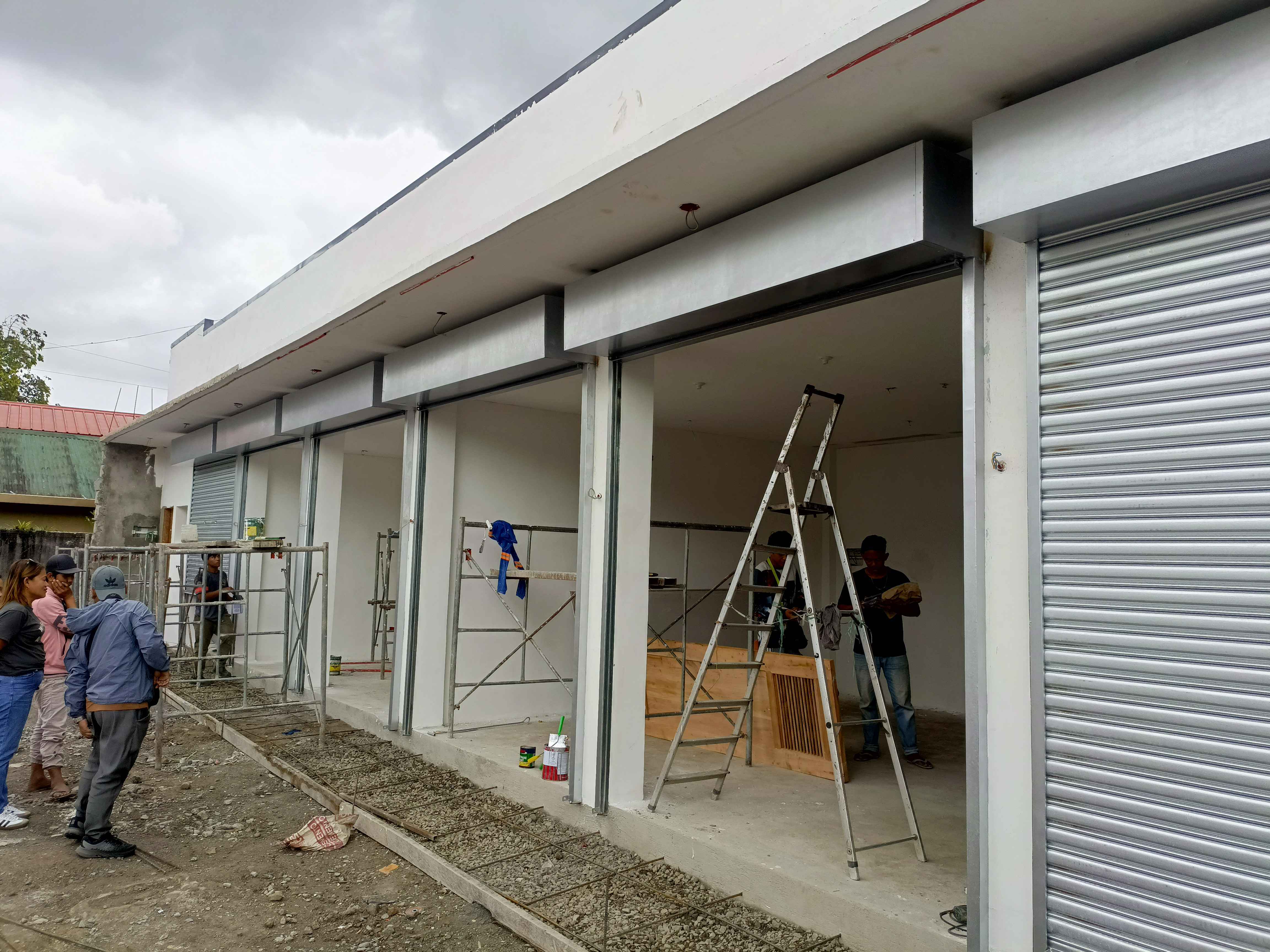 Corcen rollup door paint retouching
